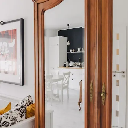 Apartment Wisniowa With Private Parking Place Wroclaw